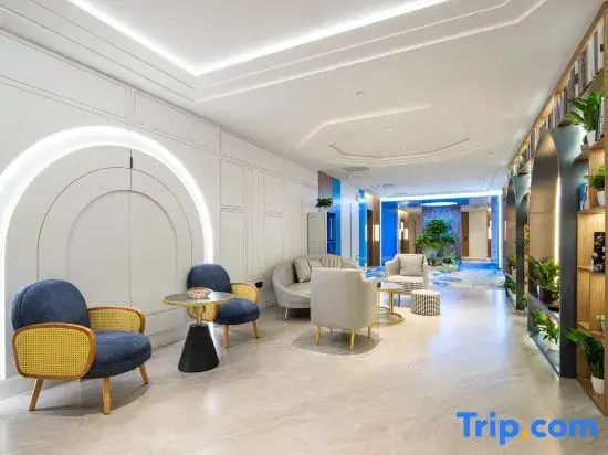 Victoria Hotel (Changsha Wuyi Square Xiangjiang Middle Road Subway Station)
