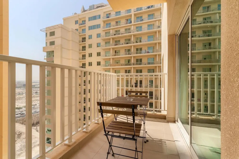 Silkhaus New 1bdr Stay at Dubai Production City in Centrium Tower