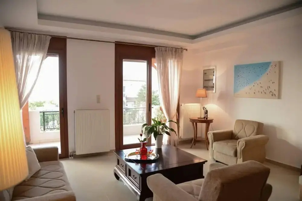 Spotless Apt in the Heart of Sisi