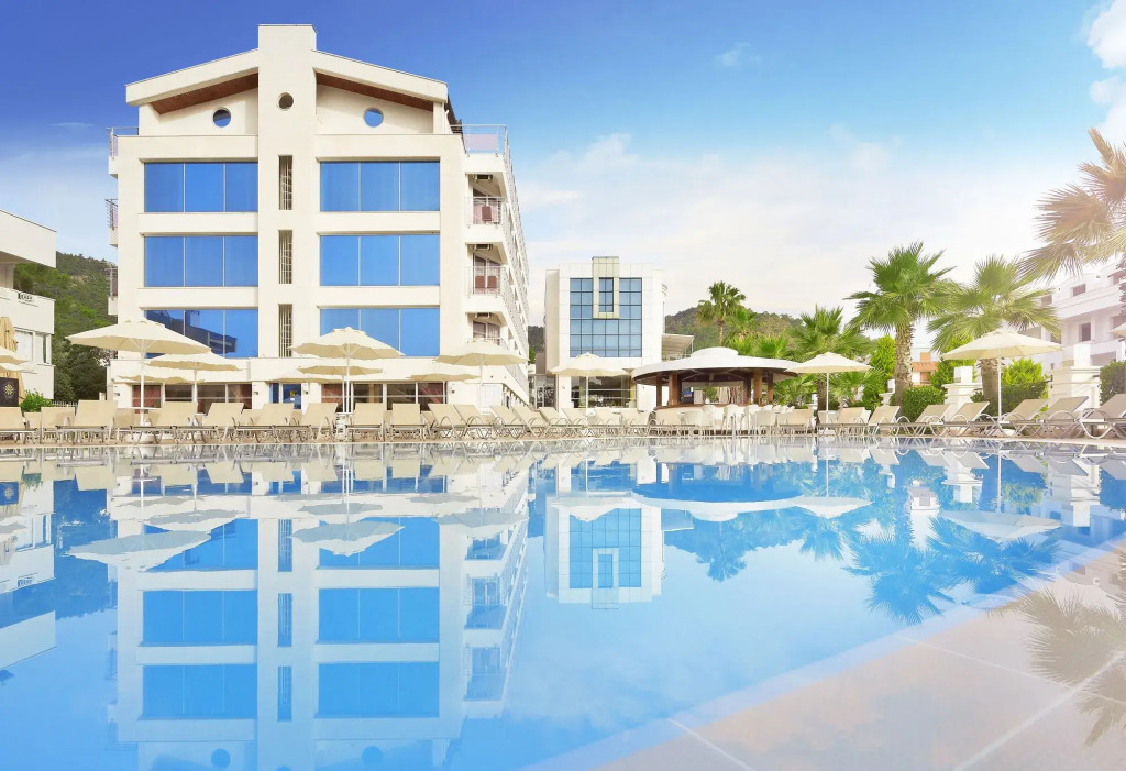 Ideal Pearl Hotel