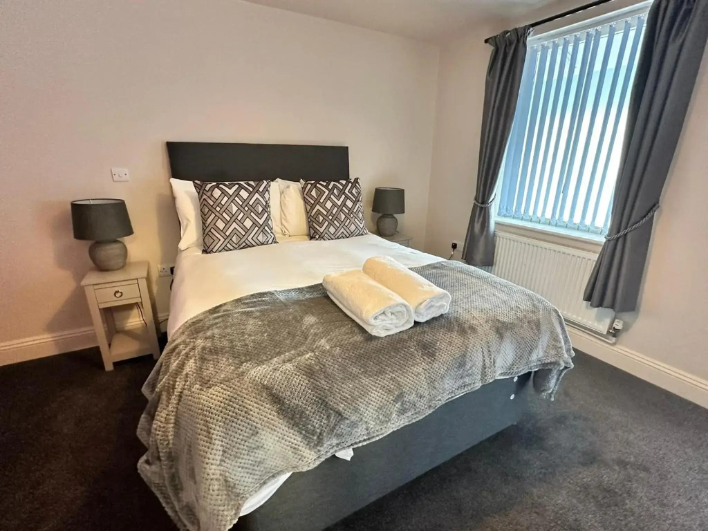 The Prince Albert Pub & Hotel with onsite FREE PARKING 2 minutes from Legoland