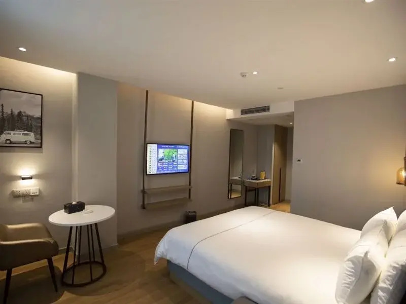 Magnotel Hotel (Dongxing Guomen Port)