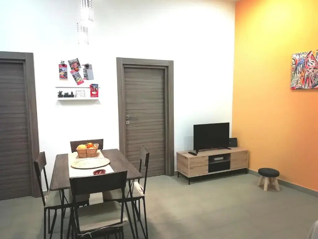 Theatron House