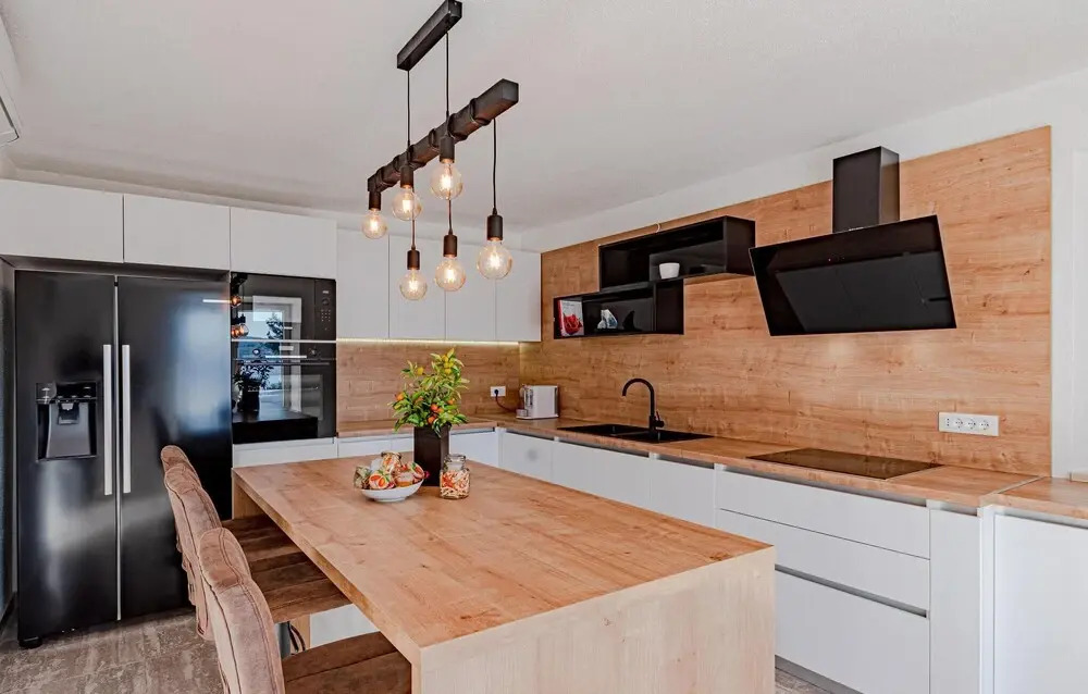 Lovely Home In Kuciste