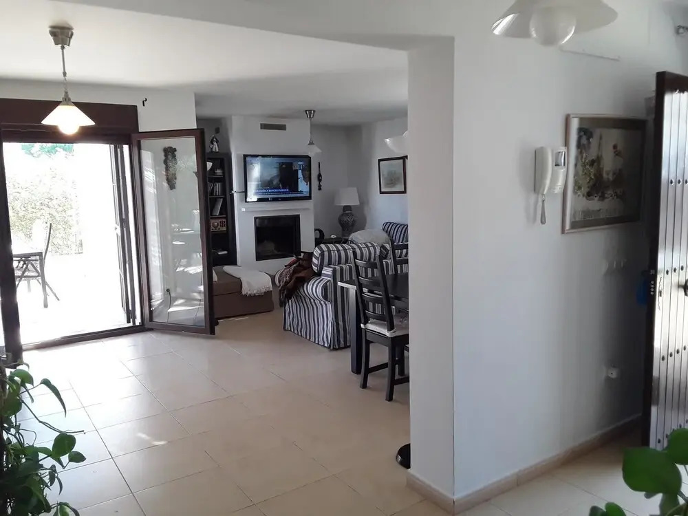 Villa With 4 Bedrooms in Roche, With Pool Access, Furnished Garden and