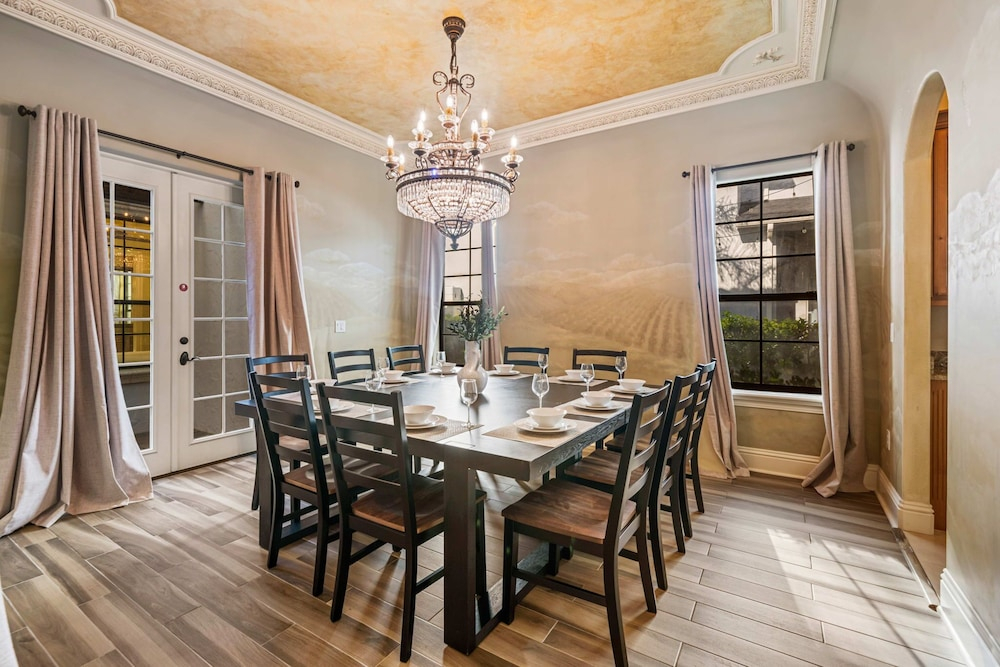 7811 Palmilla Court