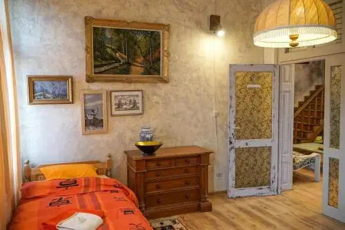 Rooster Hostel