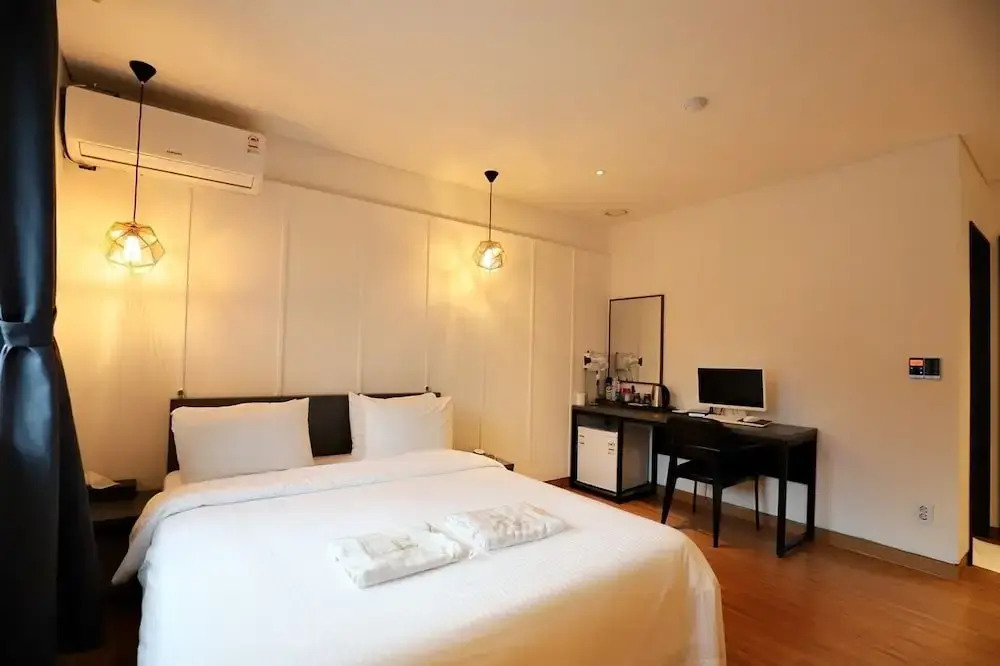 Yongin Monterey 17 Hotel