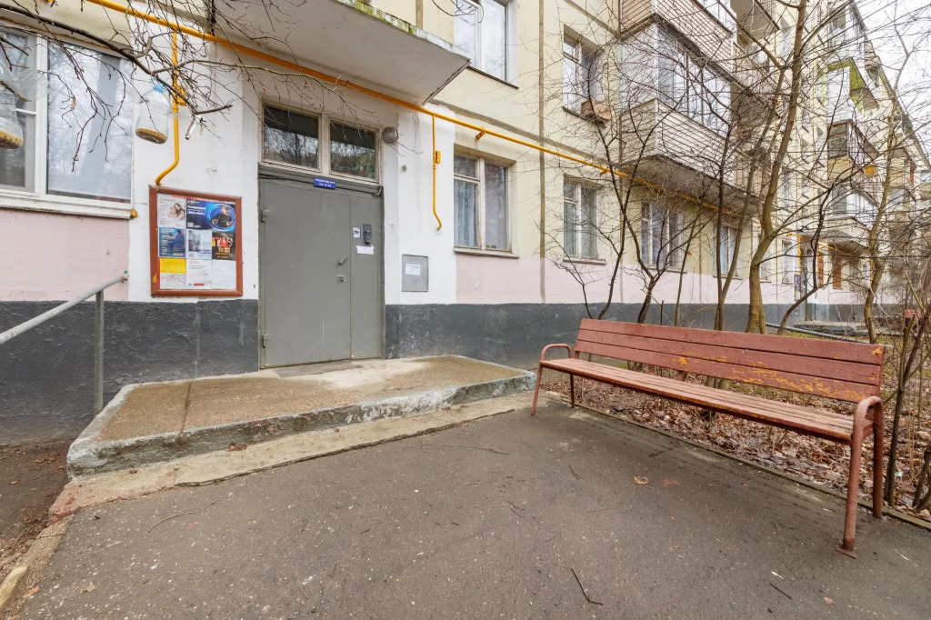 Квартира со свежим ремонтом возле метро Аминьевская
