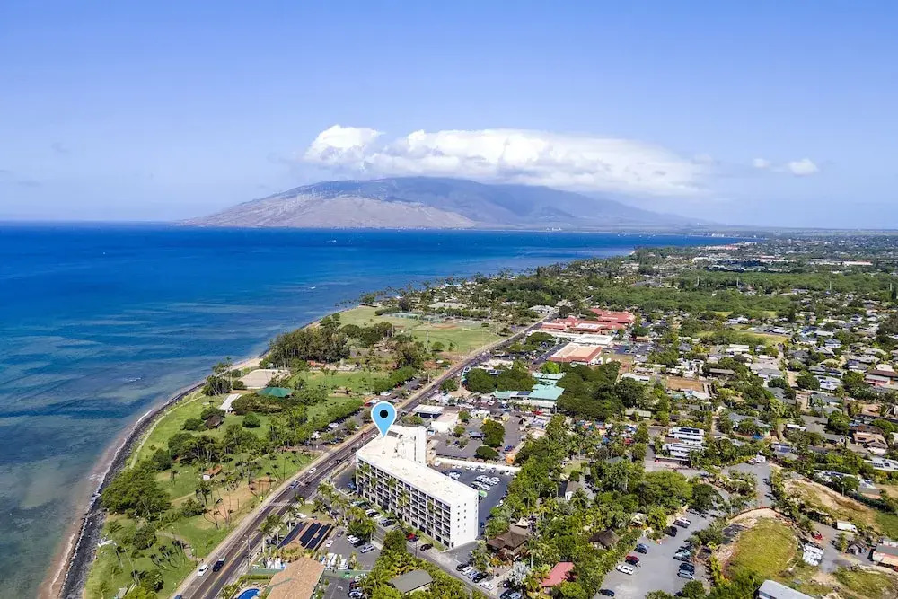 Island Surf 304 - Modern Renovation, Must See Ocean View, Cool Split AC, Wi-fi !