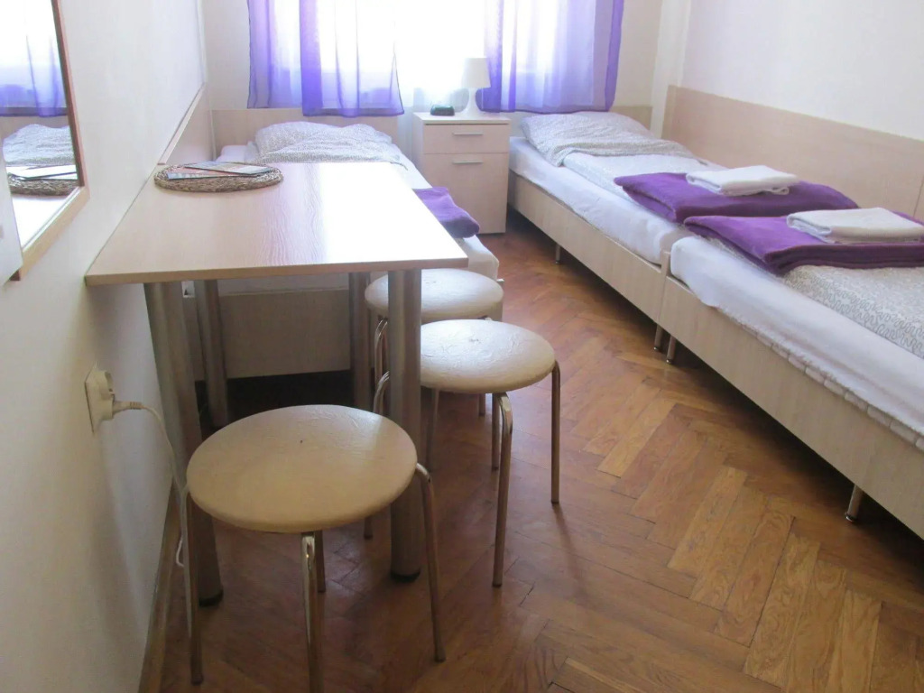 EURO-ROOM
