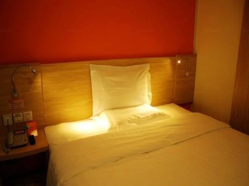 7 Days Inn Dalian Xinghai Plaza Xian Road Railway Station Branch