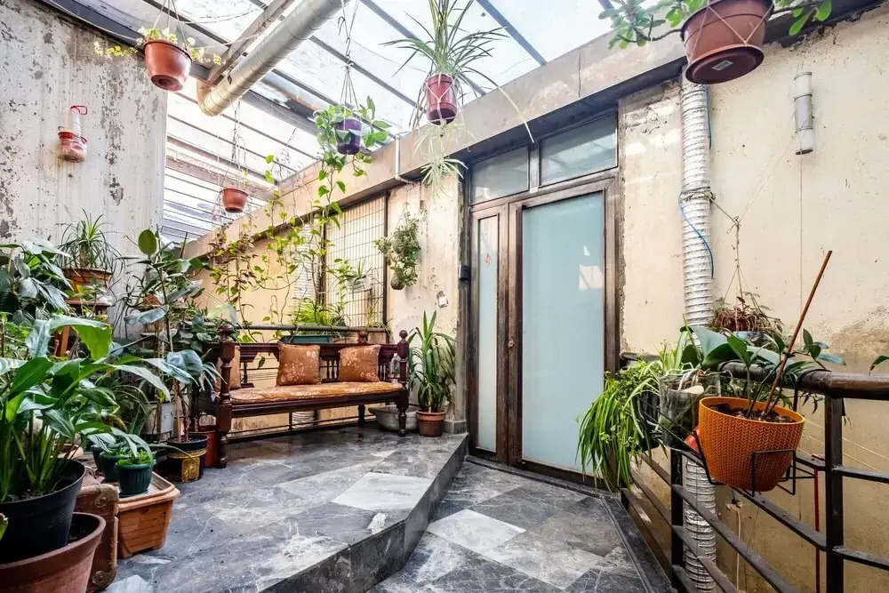 Stylish Flat With Excellent Location in Beyoglu