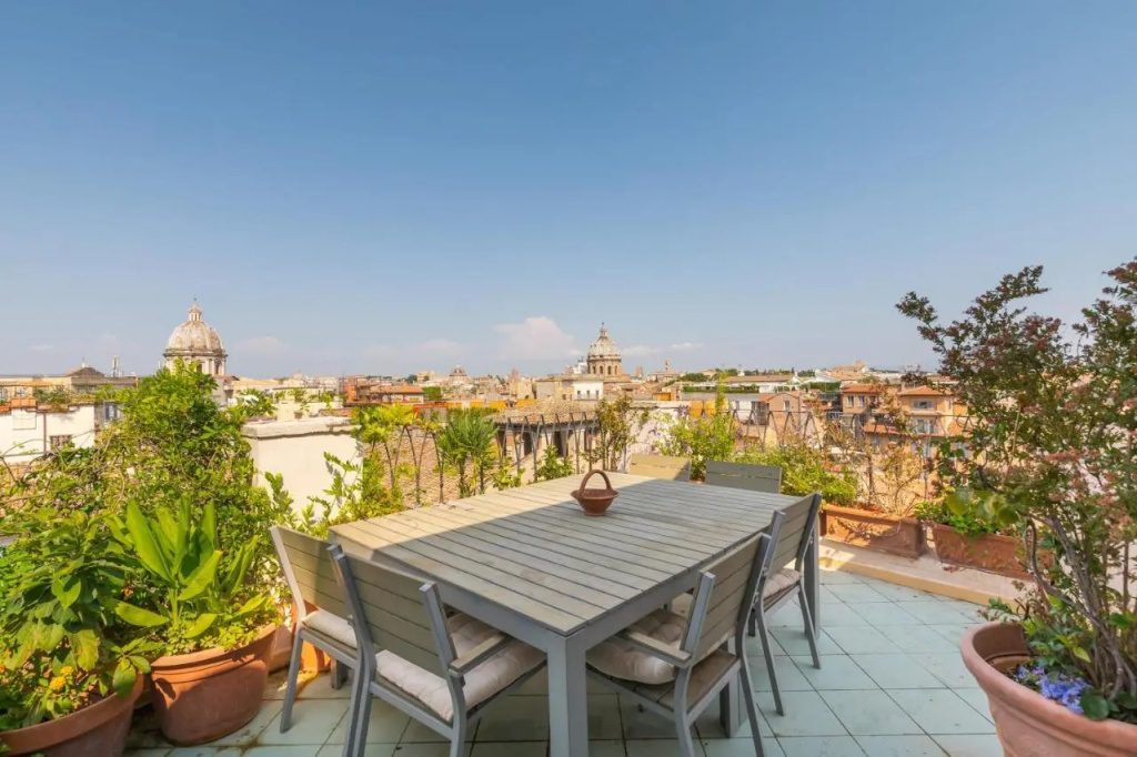 Farnese Stunning Penthouse | Romeloft