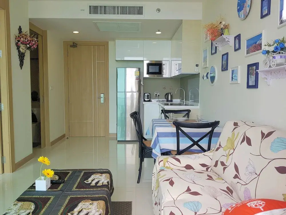 Riviera 1BR Sea View B1608