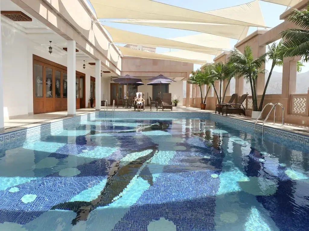Platinum Hotel