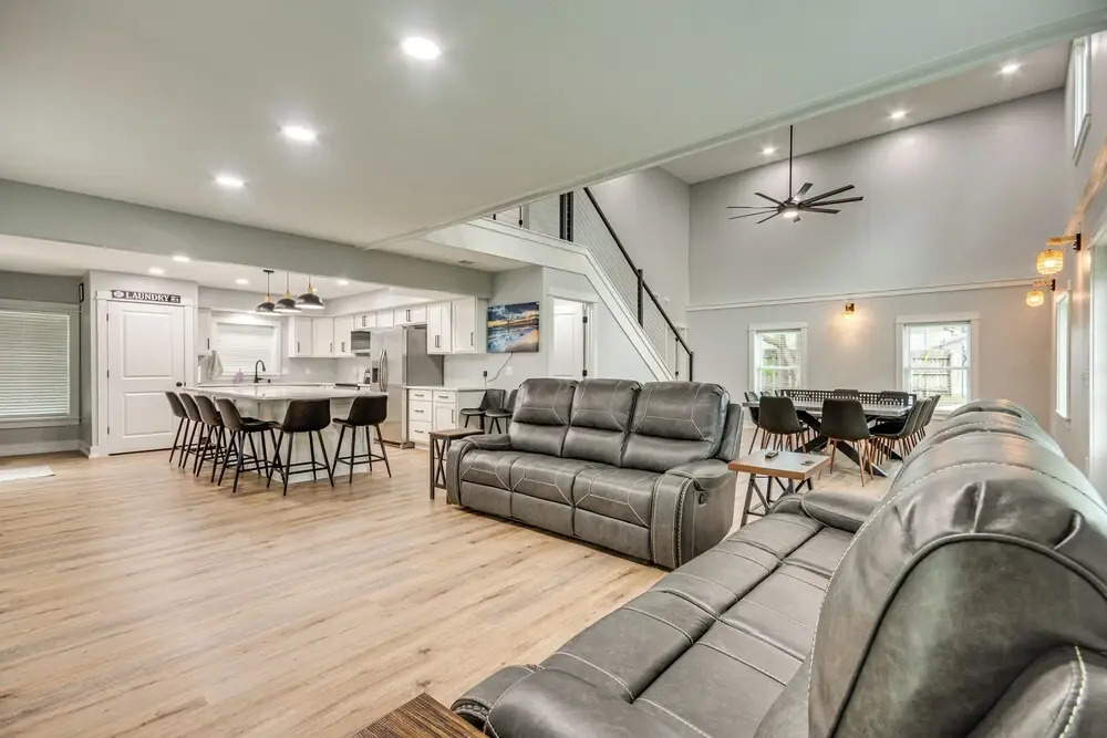 3 Mi to Navarre Beach: Home w/ Furnished Patio