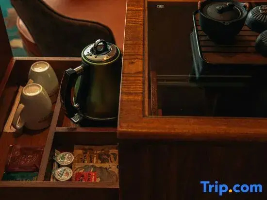 Zhe Coffee Hotel (Hohhot East Station Municipal Government Store)