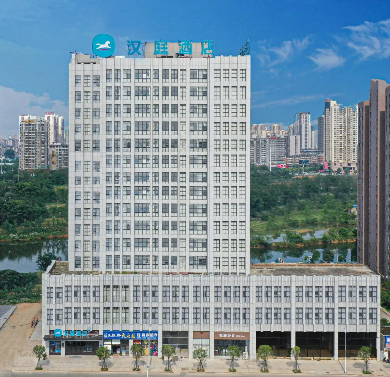 HanTing Hotel (Huangshi Yangxin High-Speed Railway Station)