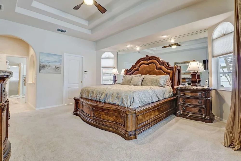 833 Monticello Ct