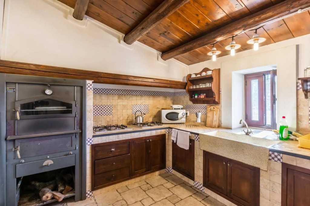 Casina Di Grotta Di Ferro