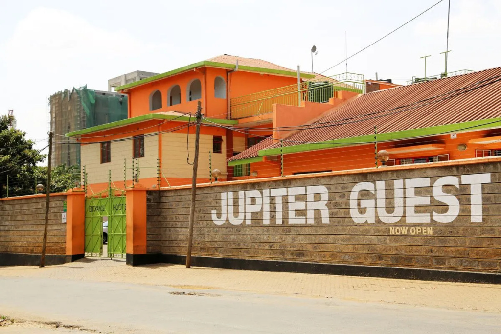 Jupiter Guest Resort - Langata