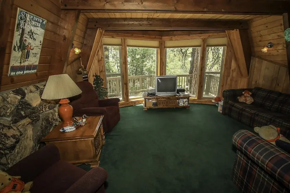 A Ski View - 2 Br home by RedAwning
