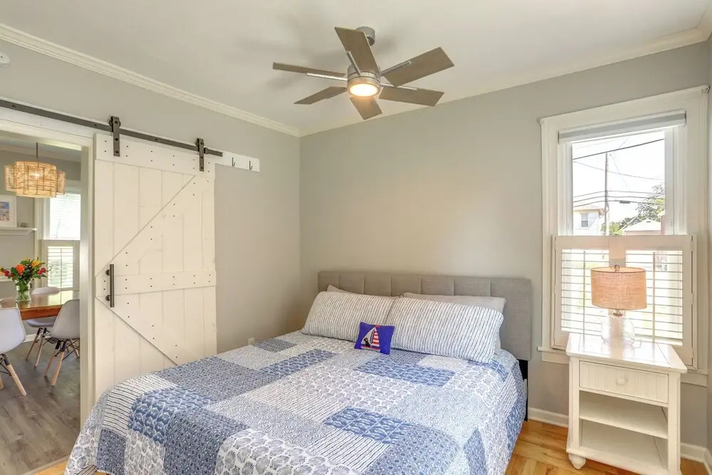 Vermilion Home - Walk to Main Street Beach!