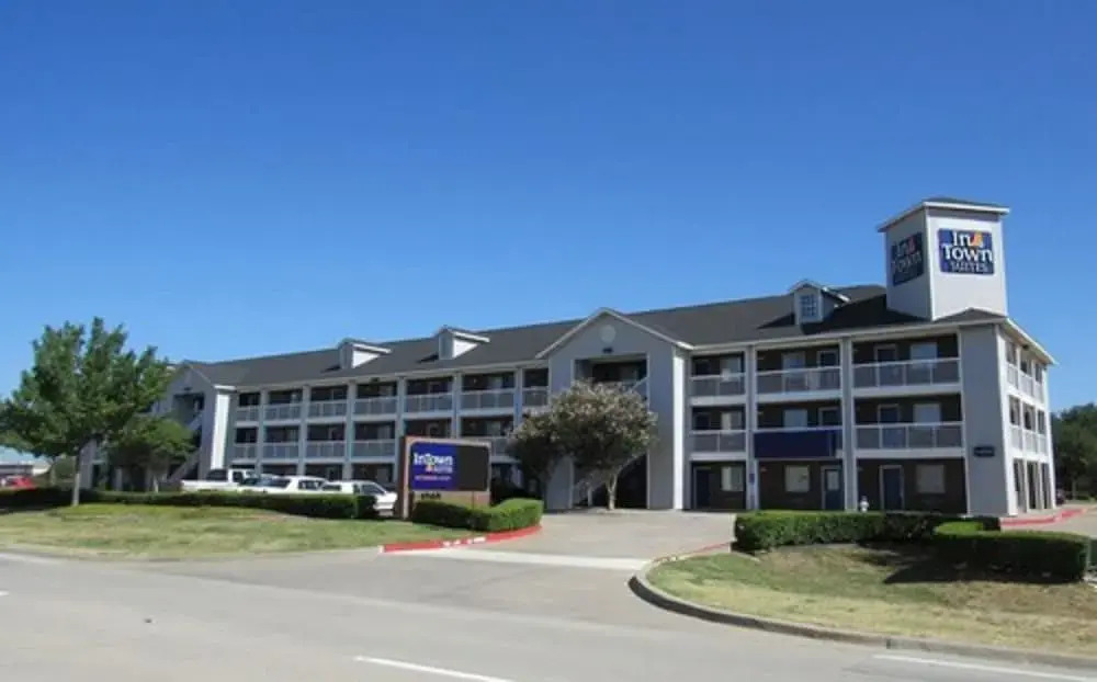 InTown Suites Extended Stay Carrollton TX - West Trinity Mills
