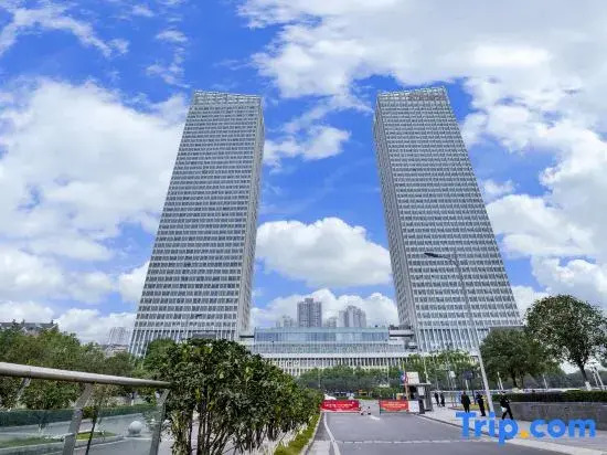 Leishibo Hotel (Chongqing Danzishi International Community Branch)