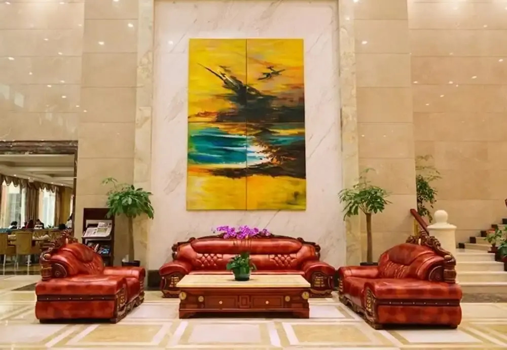 Shanghai Hongqiao Airport & Muyi H Hotel (national Convention And Exhibition Center)