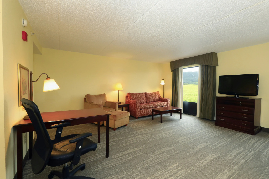 Hampton Inn and Suites of Lamar