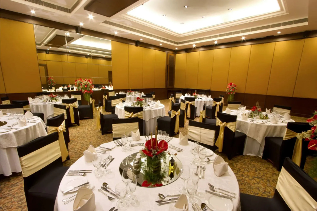 Hotel Express Residency Vadodara