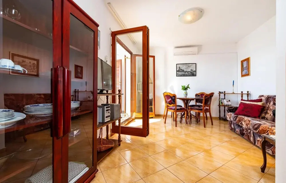 Awesome Home in Maslenica With Wifi and 3 Bedrooms