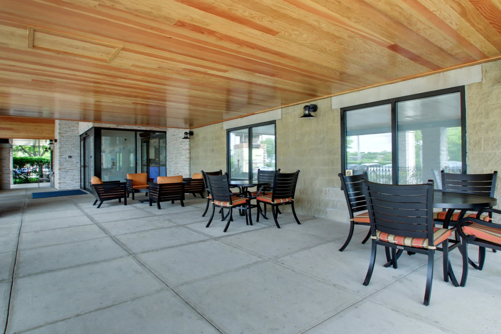 Holiday Inn Express & Suites Aurora - Naperville by IHG