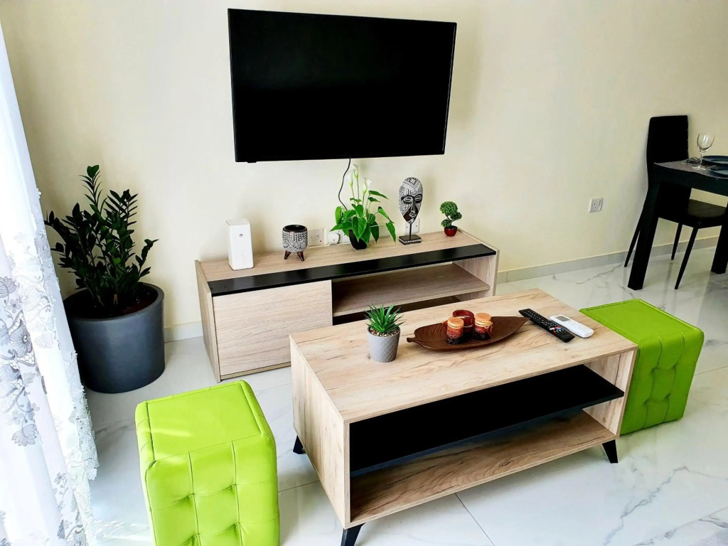 2 Bedroom Cozy Apartment near Tourist Area, 200m from sea