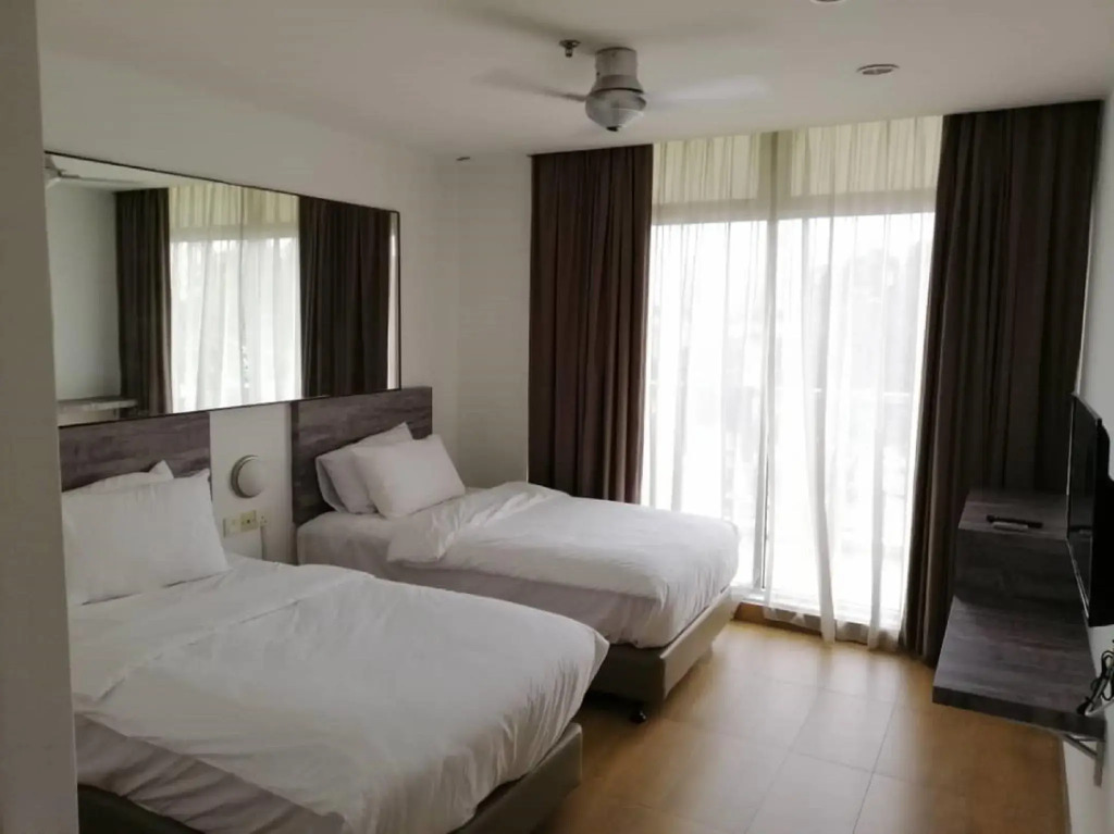 Tropical Hotel Kota Damansara