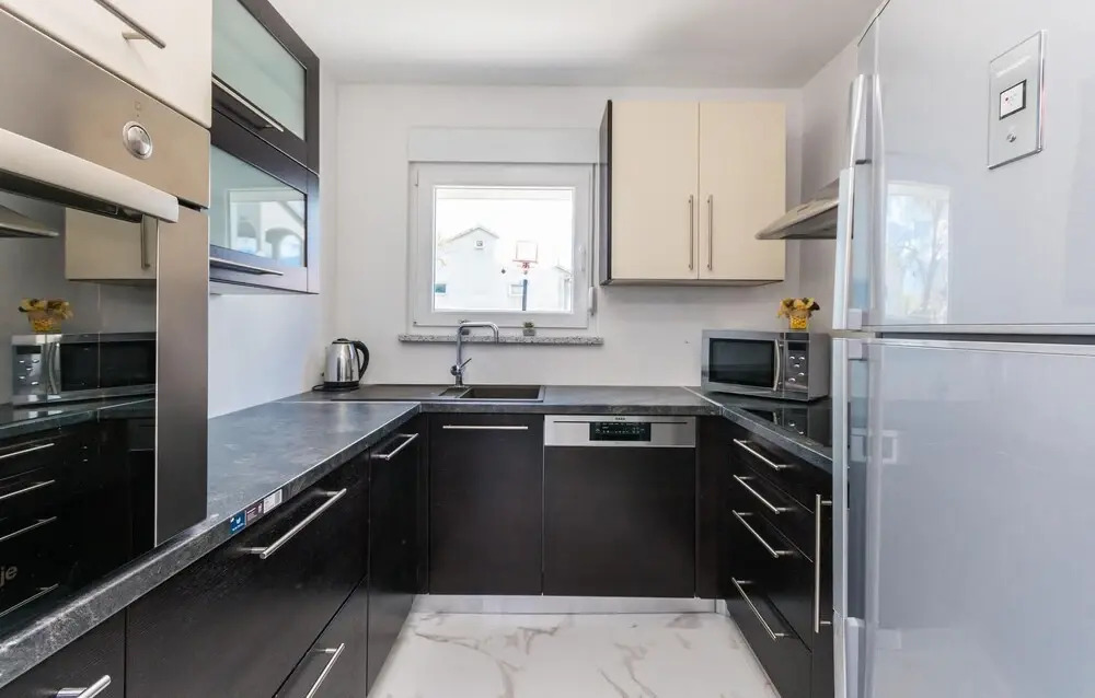 Gorgeous Home In Rastane Donje