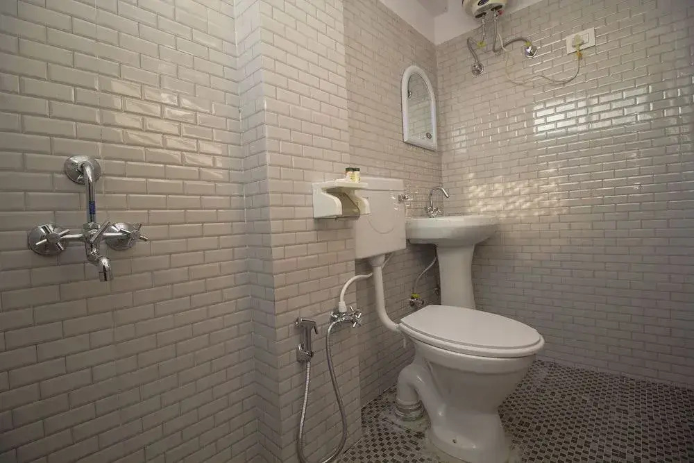 OYO 18536 Batasia Guest House