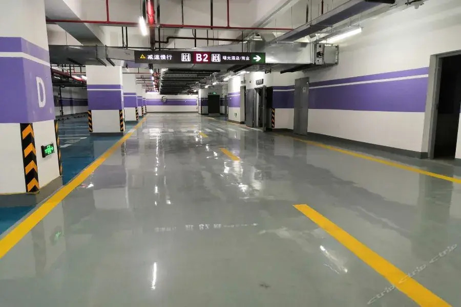 The Hotel V (Shanghai Hongqiao Hub)