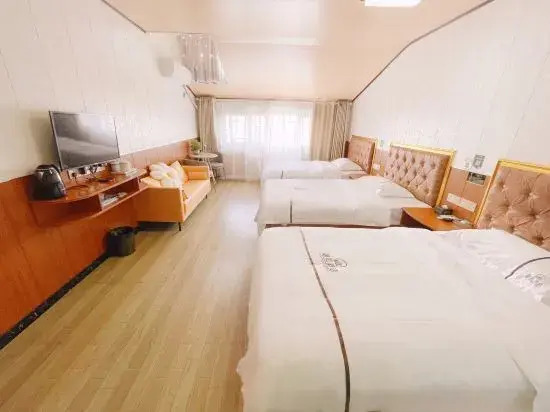 Chongqing Guosong Hotel (Fairy Mountain Town Tourist Reception Center)