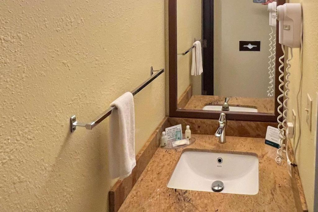 Best Western Oak Ridge Lodge