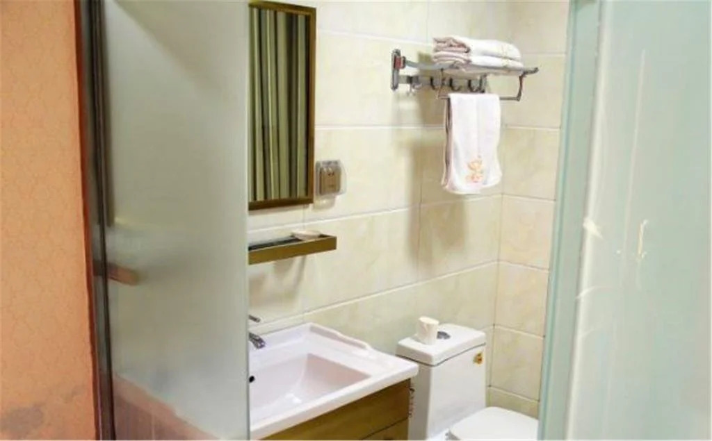 Jining Yanzhou Huangting Business Hotel