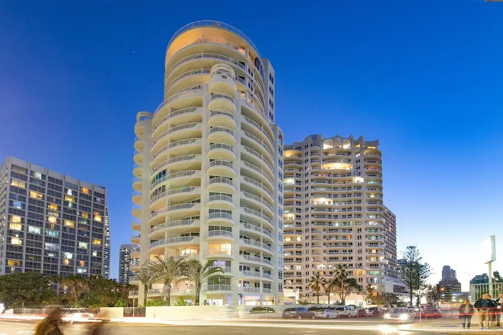 Beachfront Luxury 3 Bedroom Apartment