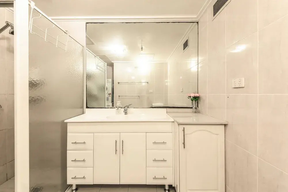 Amazing Location Cozy Stay with Parking