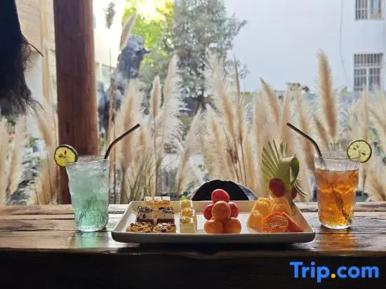 Hengdi • Ancient Path Divine Spring Cultural Hotel (Lijiang Gucheng Big Waterwheel)