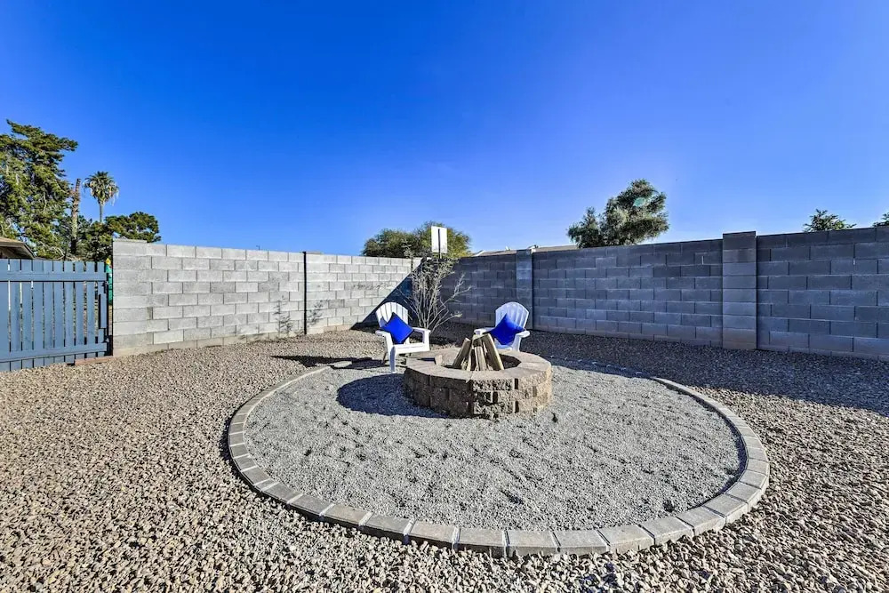Furnished Patio! Downtown Gilbert Retreat