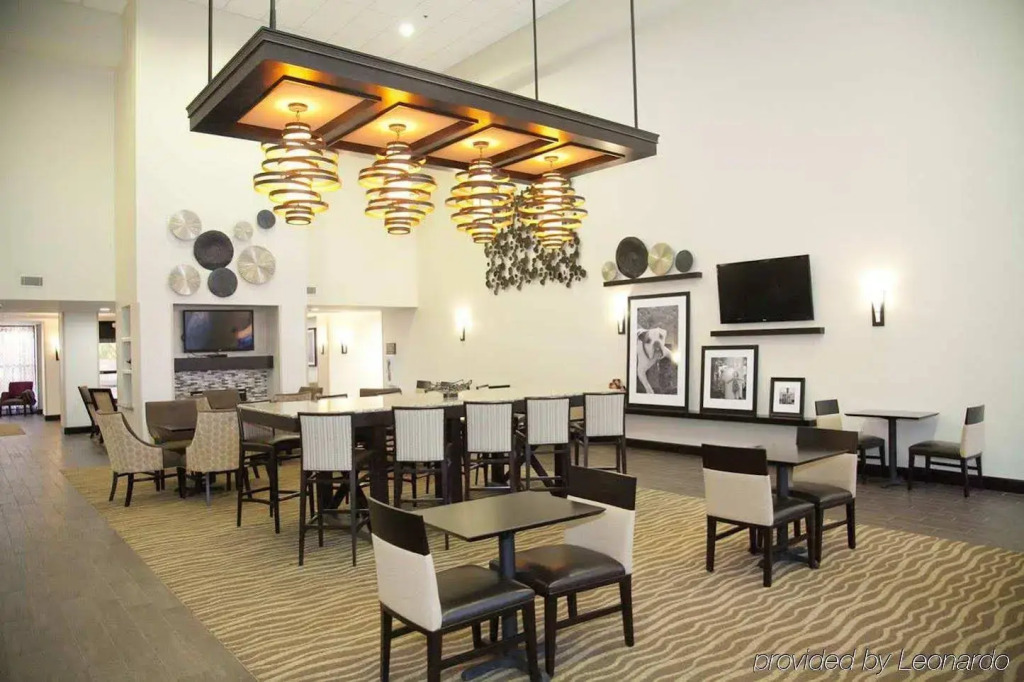 Hampton Inn & Suites Alpharetta-Windward