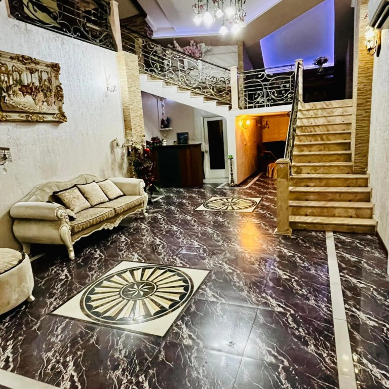 Отель Lux Palace