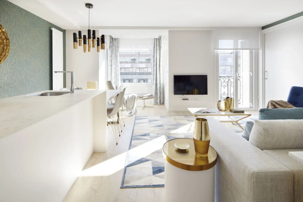 La Concha Attic Apartment by FeelFree Rentals